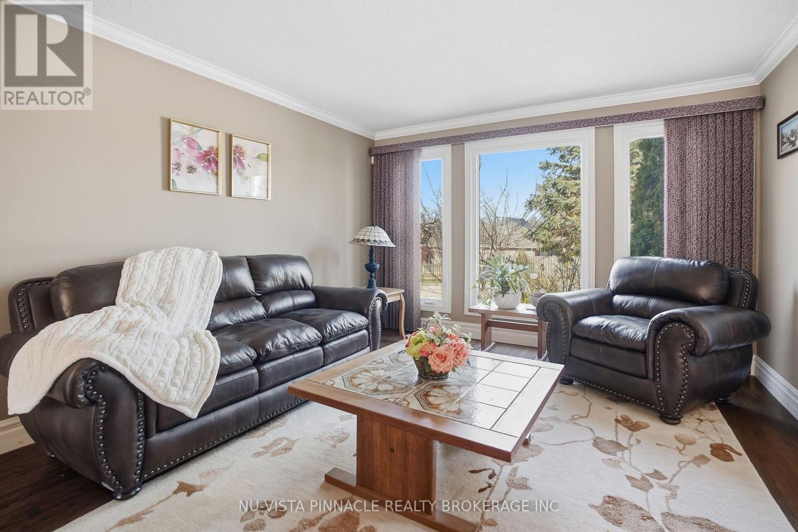 532 Rosecliffe Terrace, London South, Ontario  N6K 4H6 - Photo 7 - X12850008