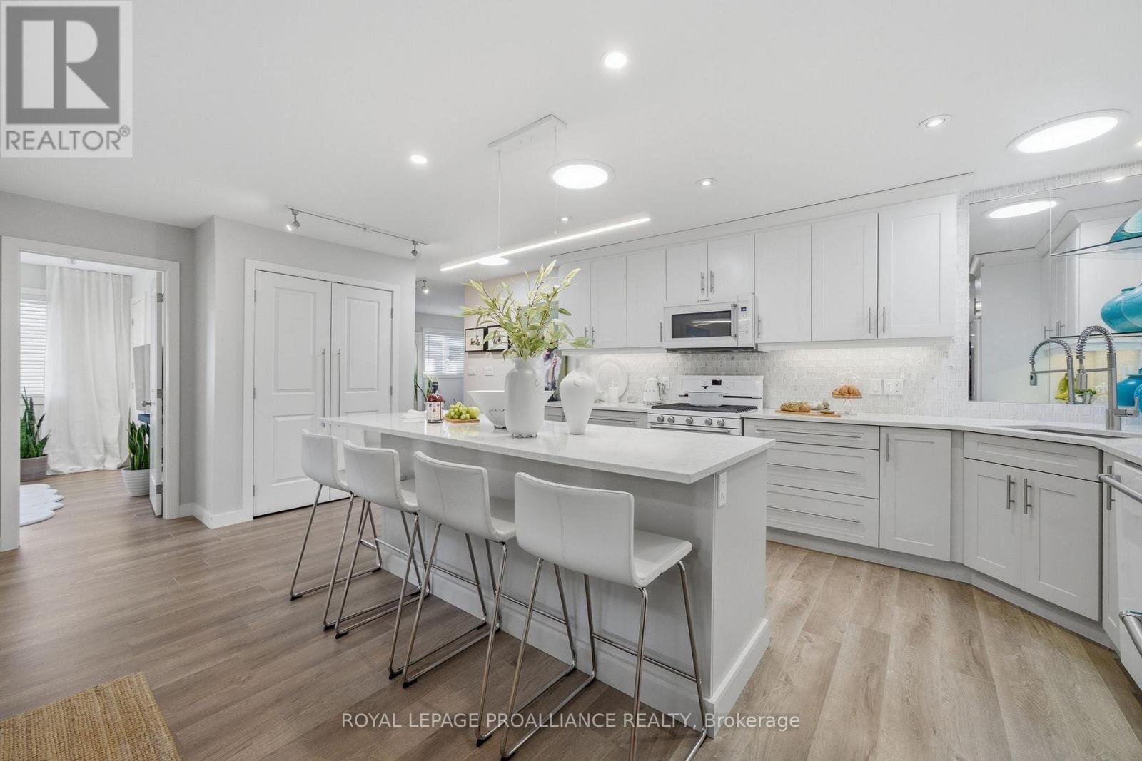 63 Conger Drive, Prince Edward County, Ontario  K0K 3L0 - Photo 11 - X12850246