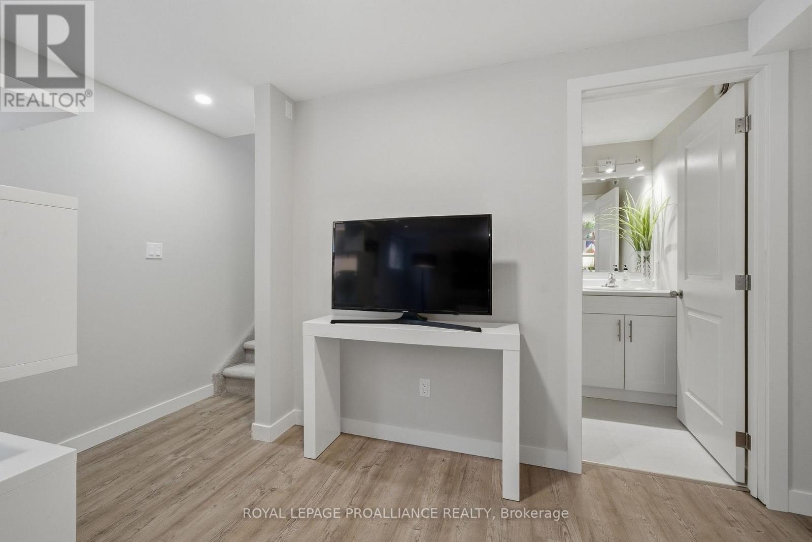 63 Conger Drive, Prince Edward County, Ontario  K0K 3L0 - Photo 36 - X12850246