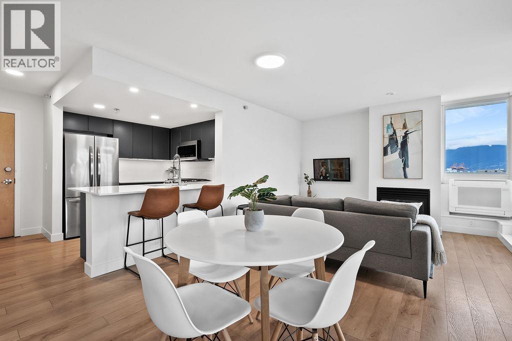 1302 120 Milross Avenue, Vancouver, British Columbia  V6A 4K7 - Photo 4 - R3096293