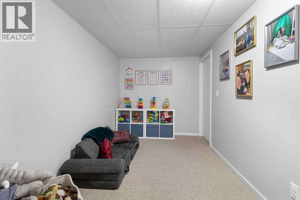 500 Queen Street, Elnora, Alberta  T0M 0Y0 - Photo 26 - A2271481