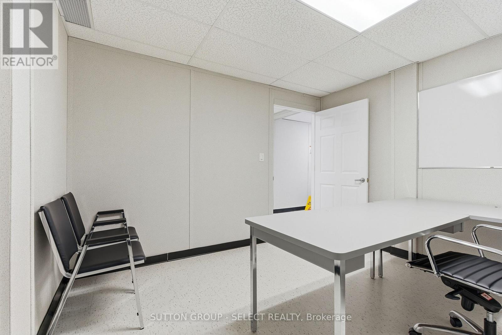 1070 Colborne Street, London East, Ontario  N6A 3Y1 - Photo 12 - X12850252