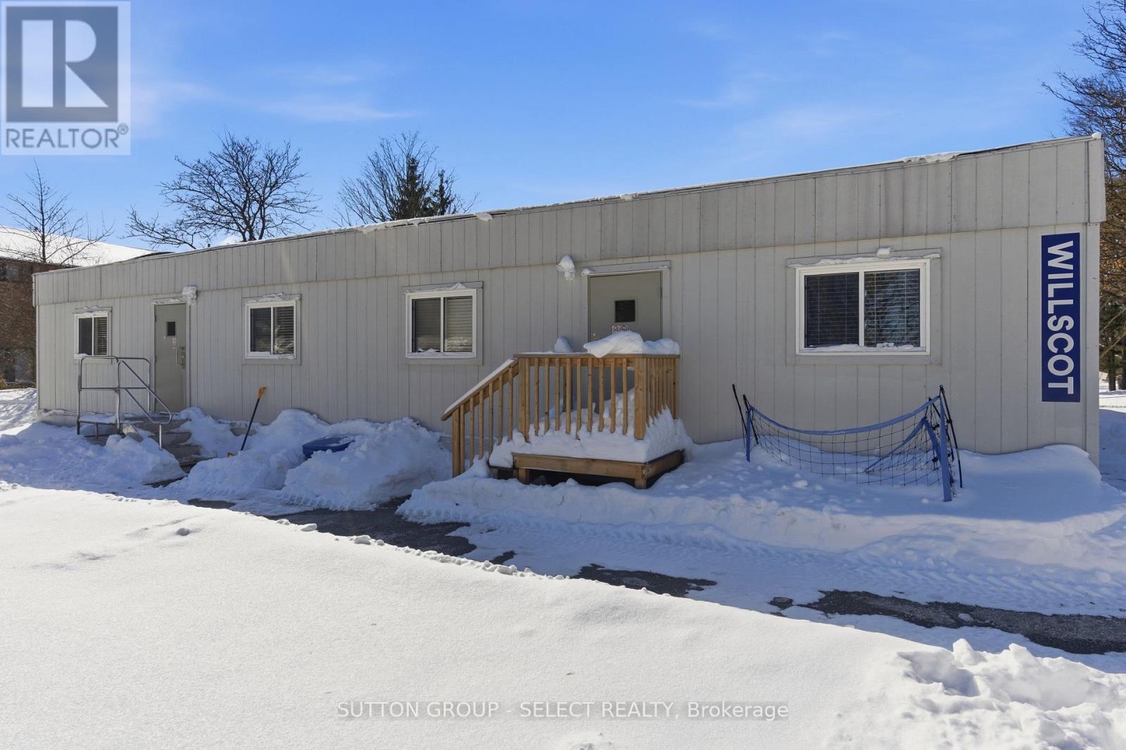 1070 Colborne Street, London East, Ontario  N6A 3Y1 - Photo 4 - X12850252