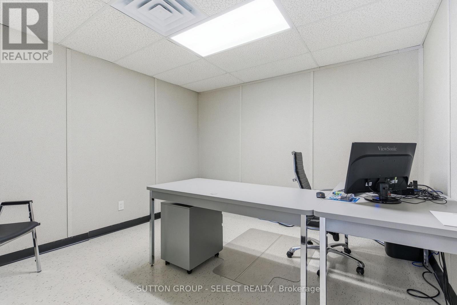 1070 Colborne Street, London East, Ontario  N6A 3Y1 - Photo 6 - X12850252