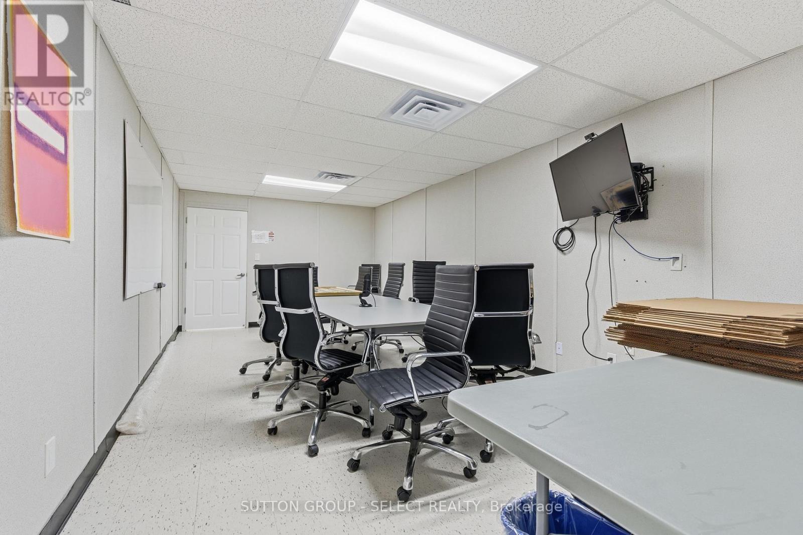 1070 Colborne Street, London East, Ontario  N6A 3Y1 - Photo 8 - X12850252