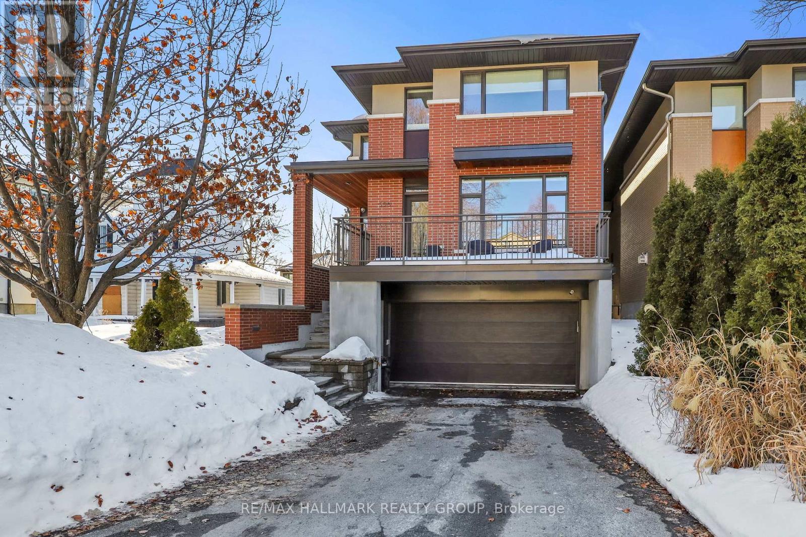 556 EDISON AVENUE, ottawa, Ontario