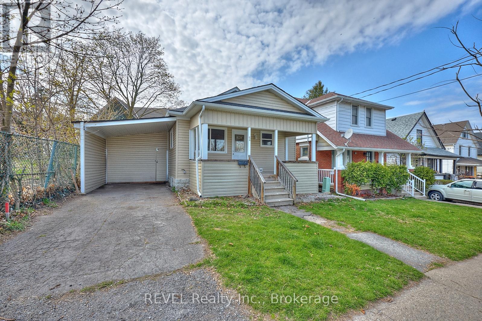 1 Berryman Avenue, St. Catharines, Ontario  L2R 3W8 - Photo 1 - X12850260