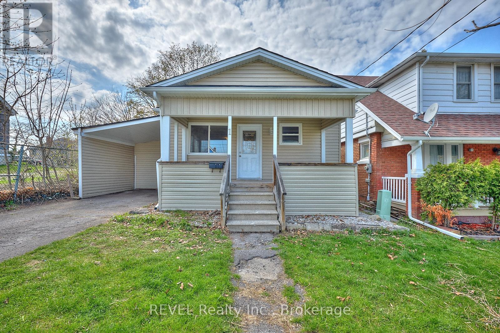 1 Berryman Avenue, St. Catharines, Ontario  L2R 3W8 - Photo 4 - X12850260