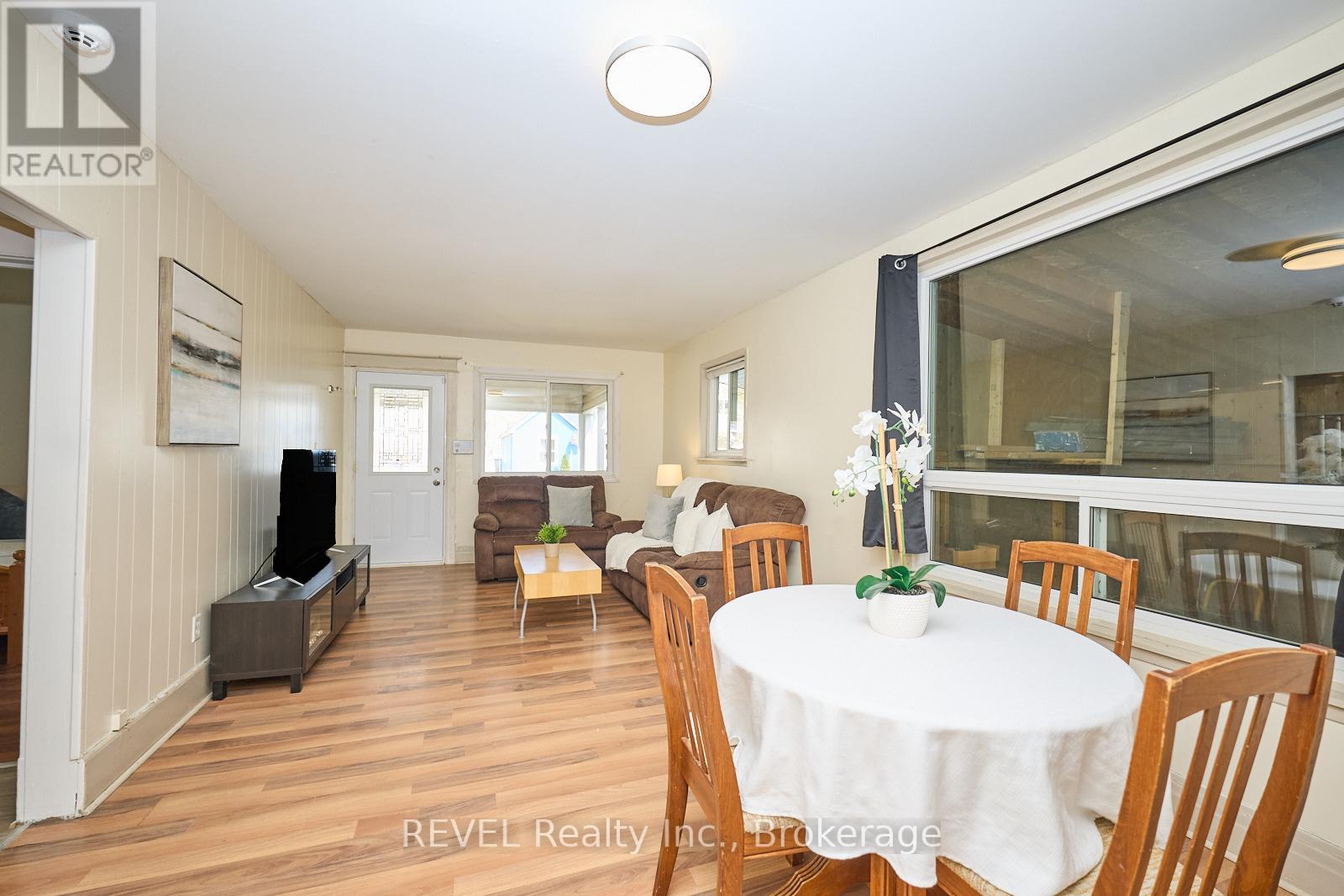 1 Berryman Avenue, St. Catharines, Ontario  L2R 3W8 - Photo 9 - X12850260