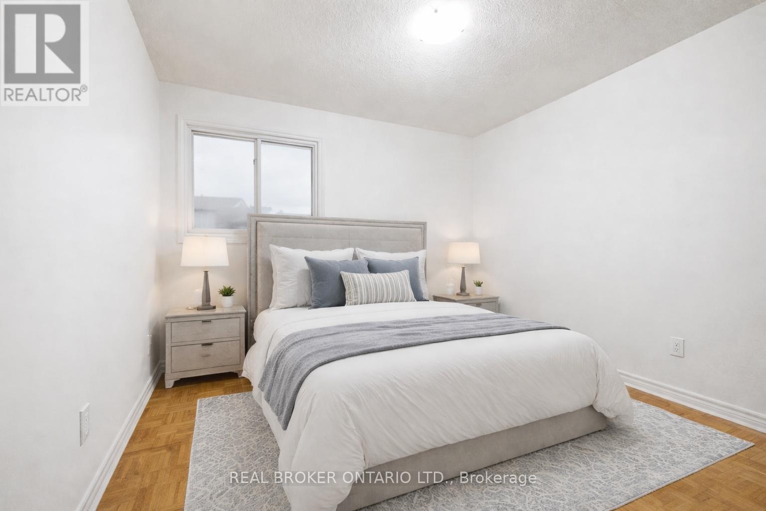 4114 Trapper Crescent, Mississauga, Ontario  L5L 3A9 - Photo 12 - W12849954