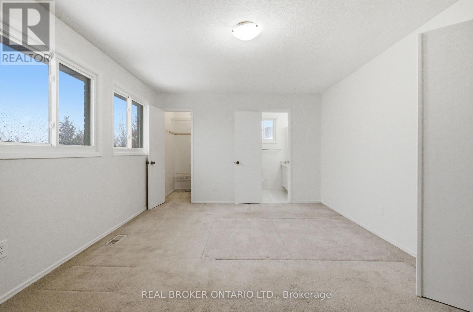 4114 Trapper Crescent, Mississauga, Ontario  L5L 3A9 - Photo 16 - W12849954