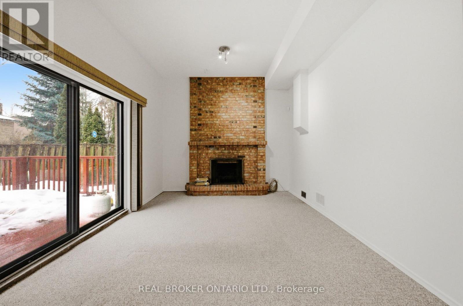 4114 Trapper Crescent, Mississauga, Ontario  L5L 3A9 - Photo 19 - W12849954