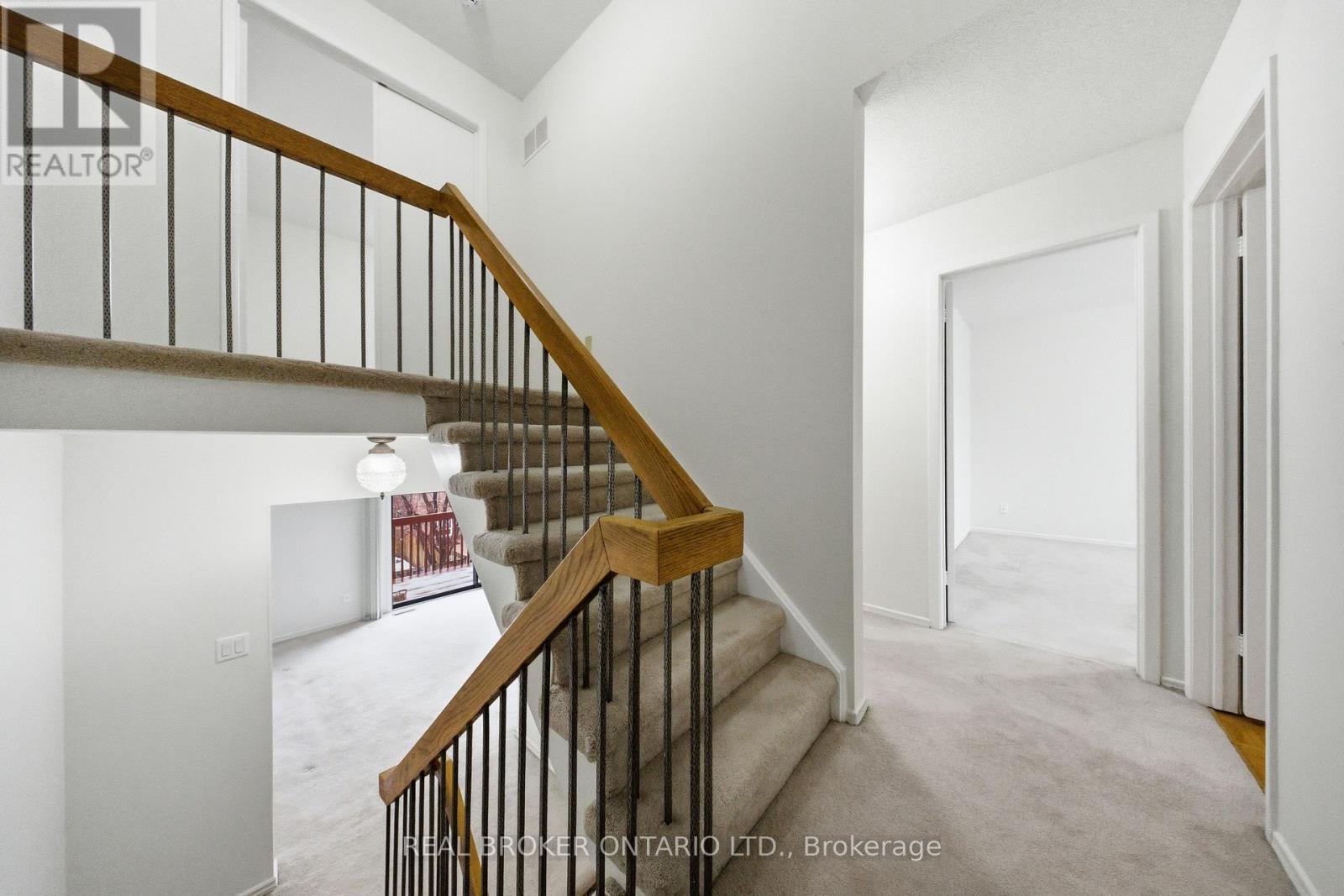 4114 Trapper Crescent, Mississauga, Ontario  L5L 3A9 - Photo 14 - W12849954