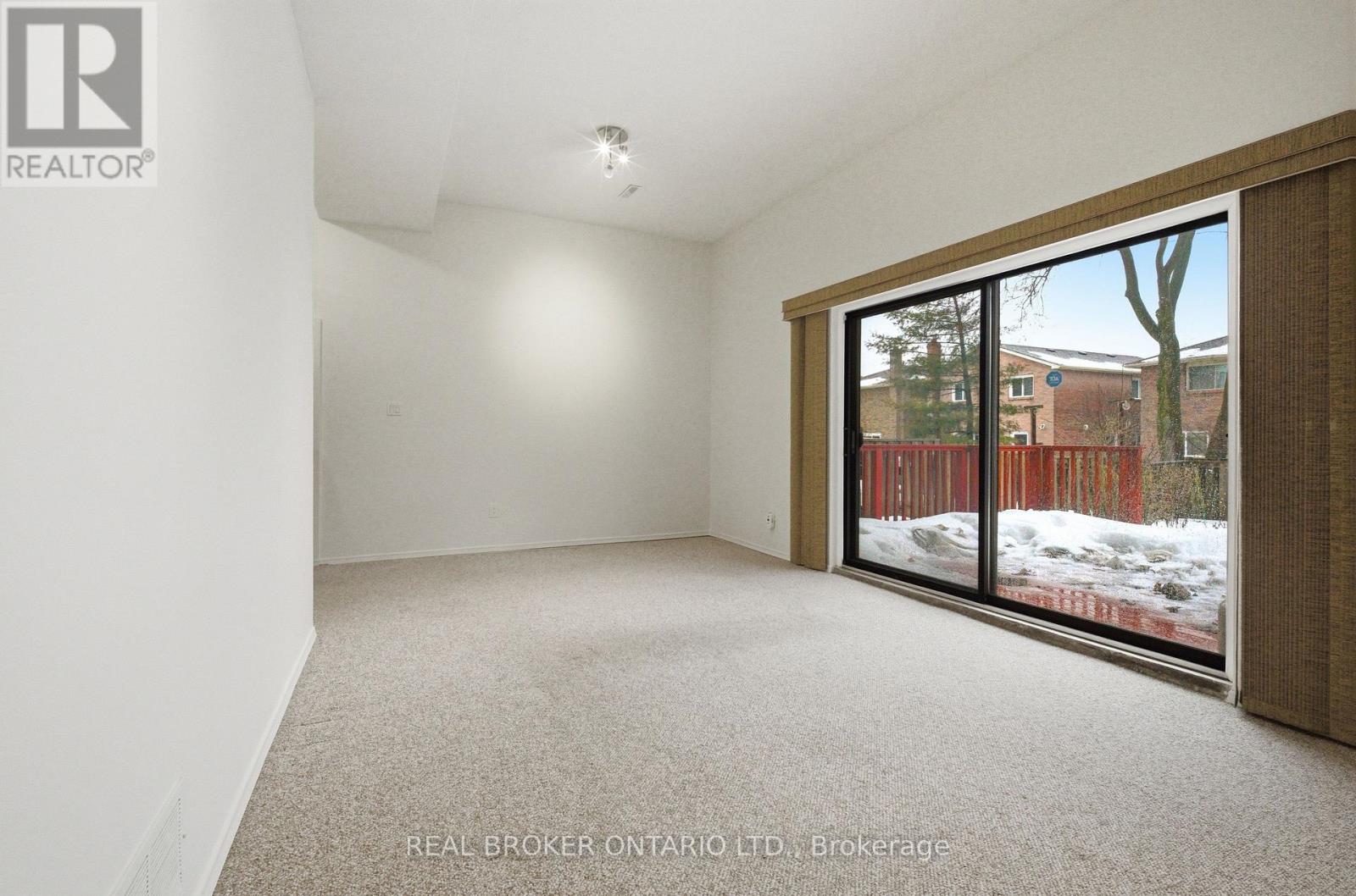 4114 Trapper Crescent, Mississauga, Ontario  L5L 3A9 - Photo 20 - W12849954