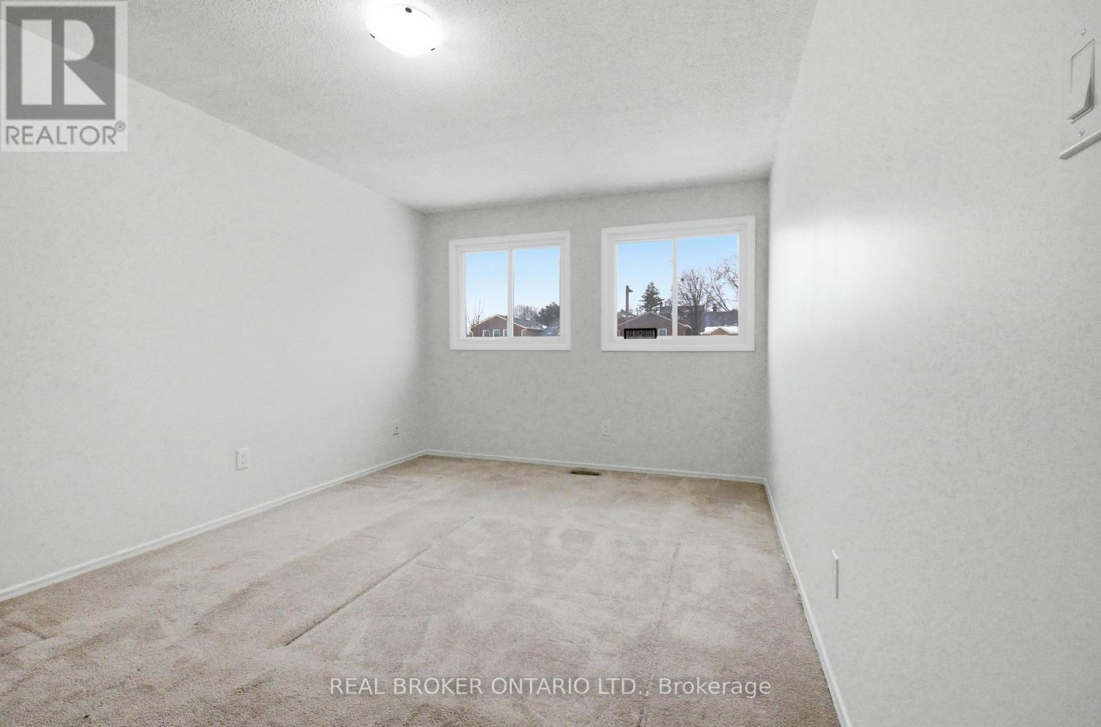 4114 Trapper Crescent, Mississauga, Ontario  L5L 3A9 - Photo 11 - W12849954