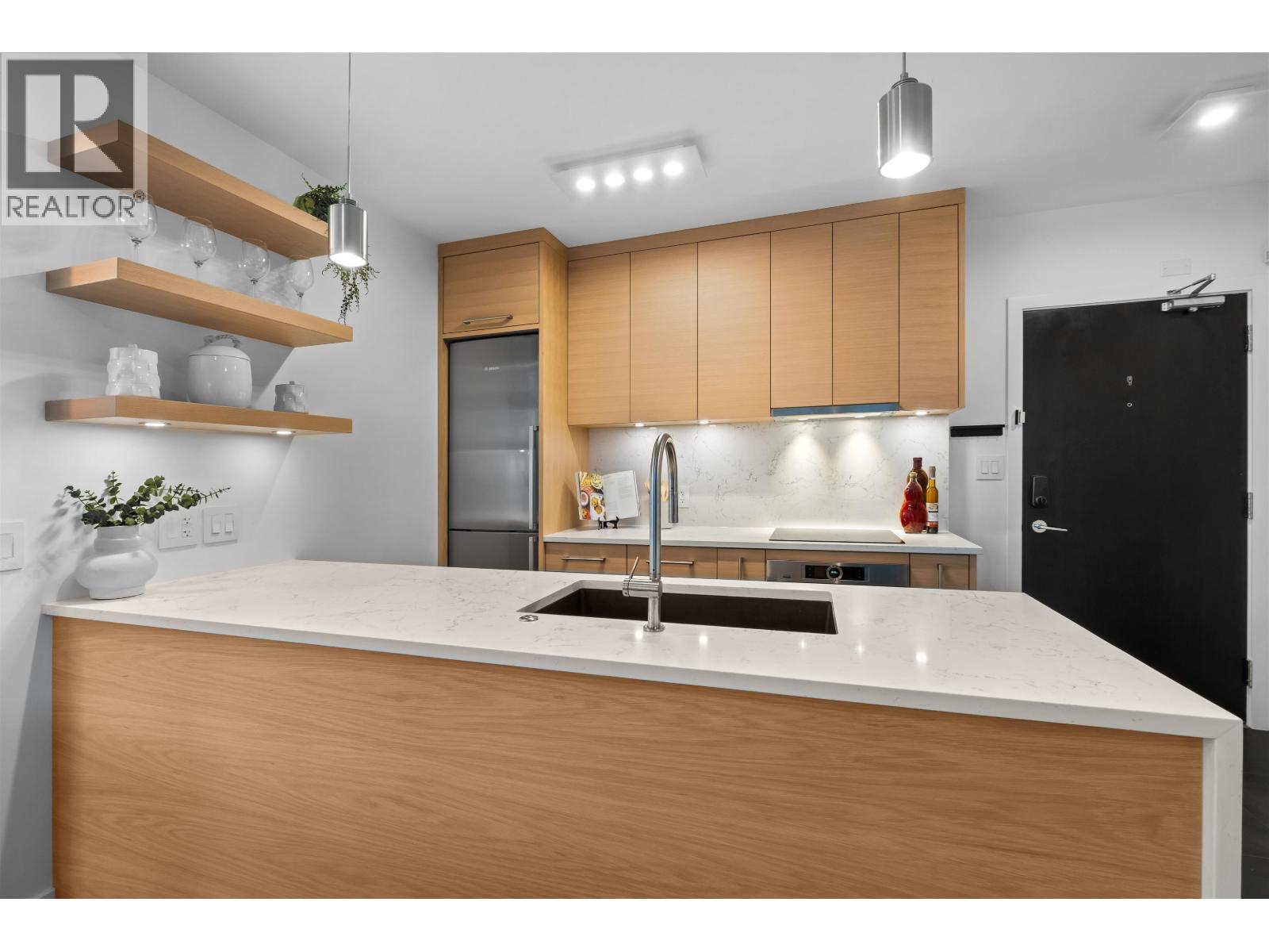 202 689 Abbott Street, Vancouver, British Columbia  V6B 0J2 - Photo 12 - R3096549