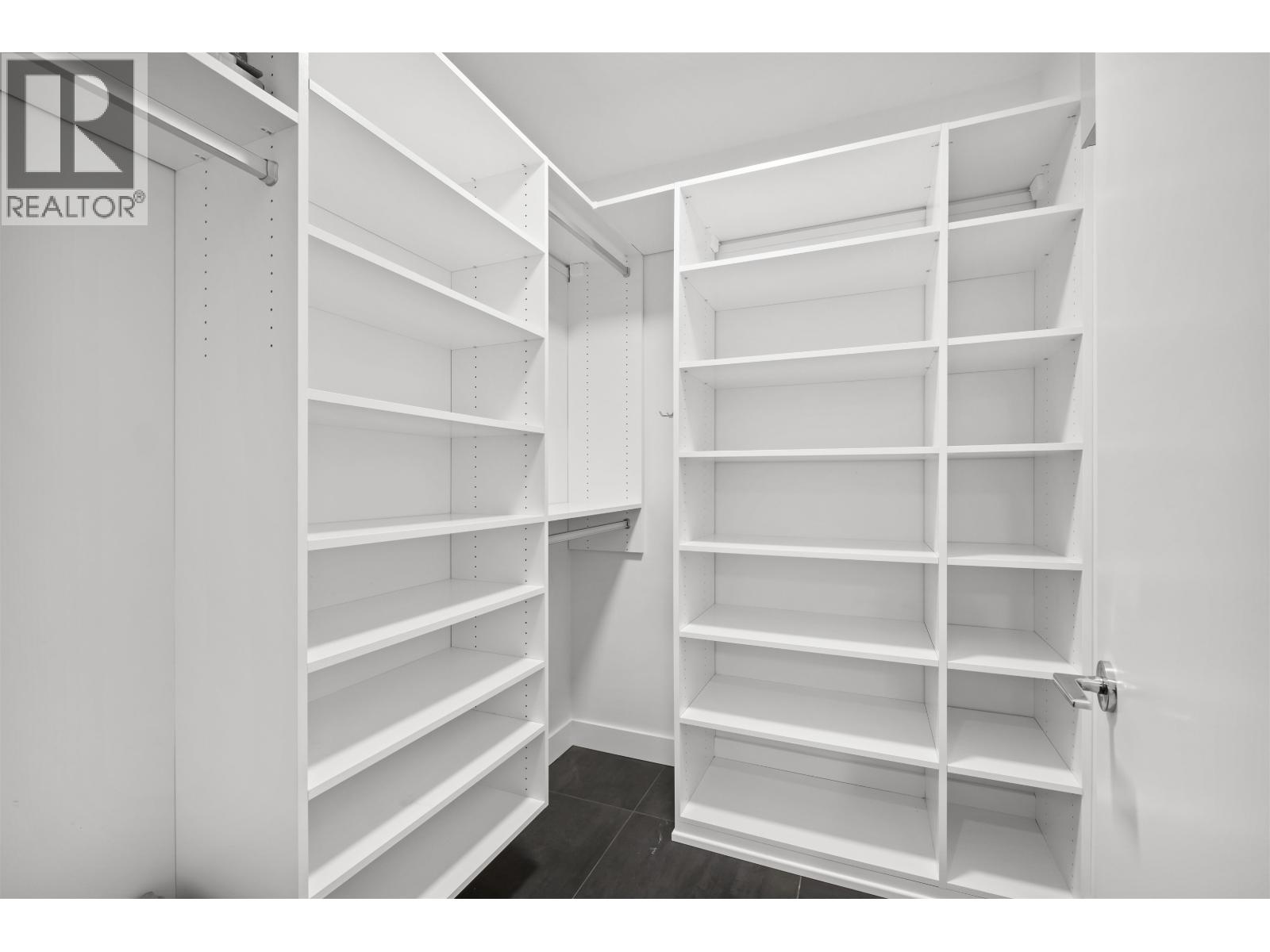 202 689 Abbott Street, Vancouver, British Columbia  V6B 0J2 - Photo 31 - R3096549