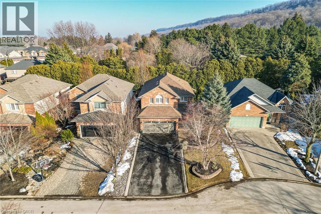 23 Tamarack Court, Grimsby, Ontario  L3M 5M2 - Photo 4 - 40809562