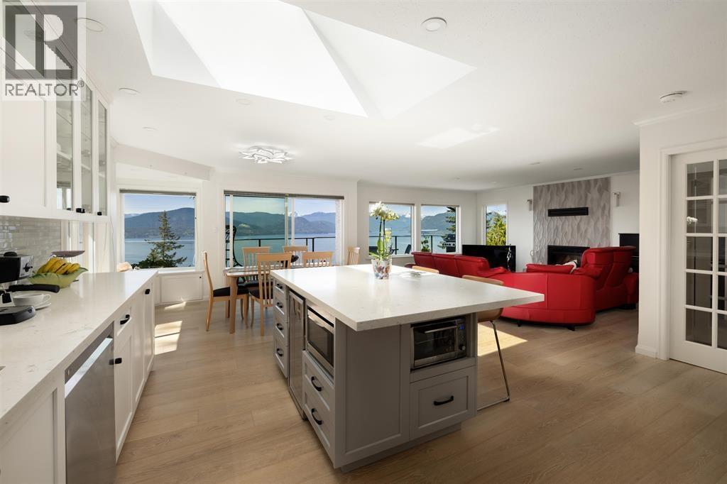 250 Kelvin Grove Way, Lions Bay, British Columbia  V0N 2E0 - Photo 6 - R3096520