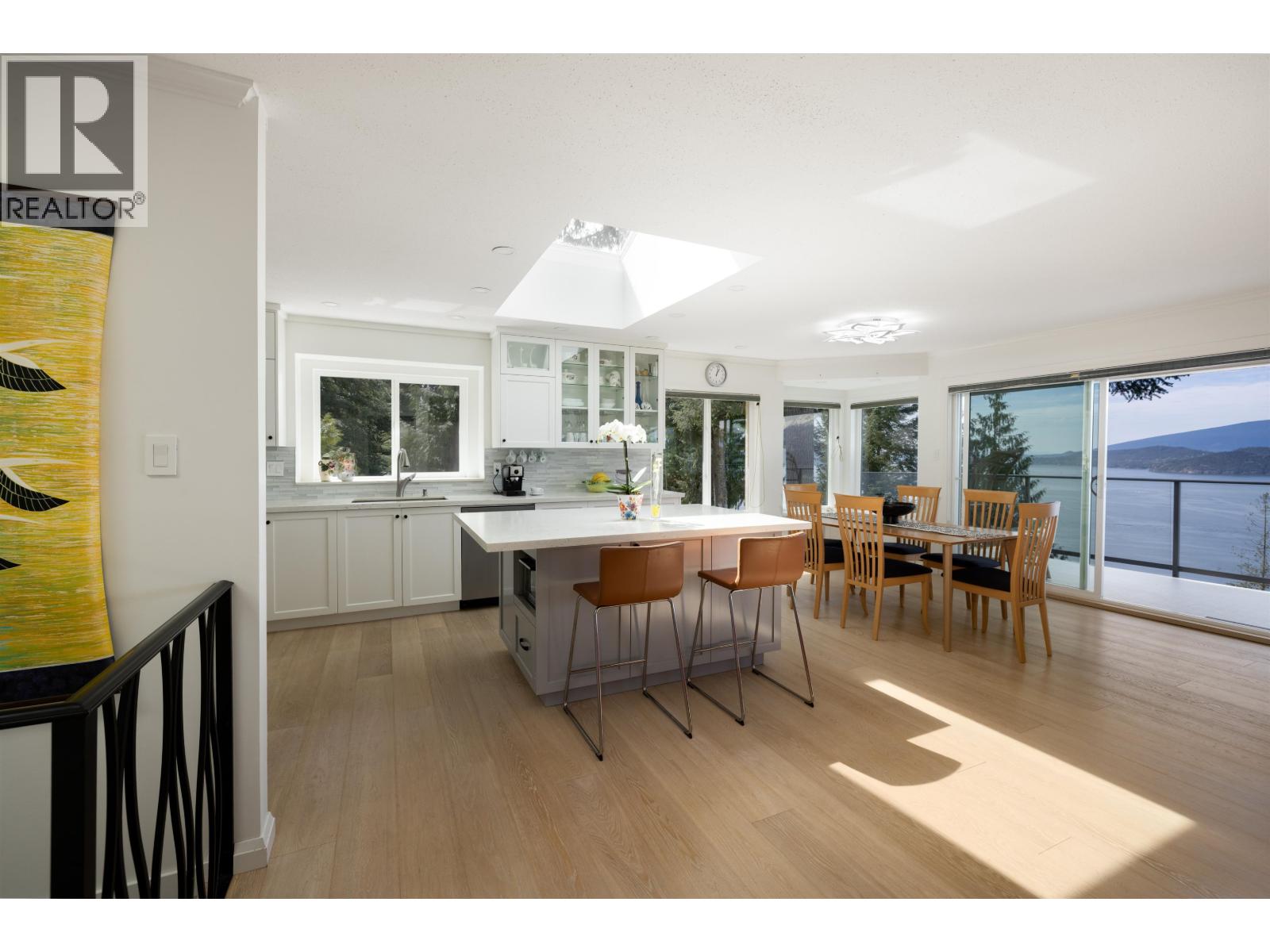 250 Kelvin Grove Way, Lions Bay, British Columbia  V0N 2E0 - Photo 9 - R3096520