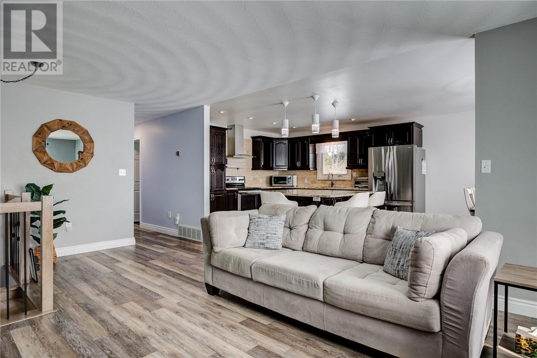 41 Oak Street, Capreol, Ontario  P0M 1H0 - Photo 19 - 2126670