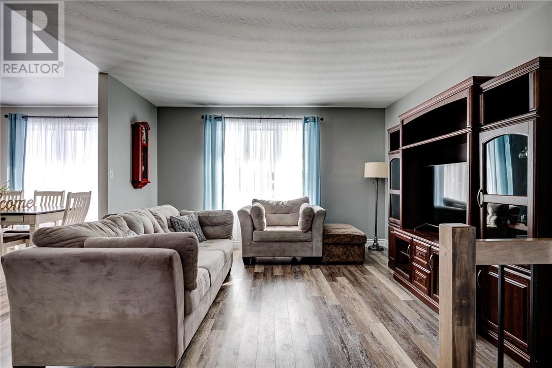 41 Oak Street, Capreol, Ontario  P0M 1H0 - Photo 18 - 2126670