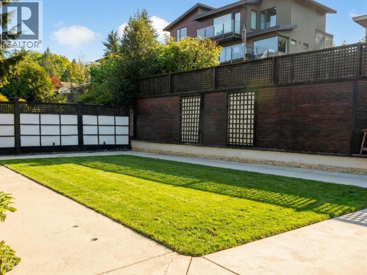 1052 Corona Crescent, Coquitlam, British Columbia  V3J 7J3 - Photo 33 - R3085816