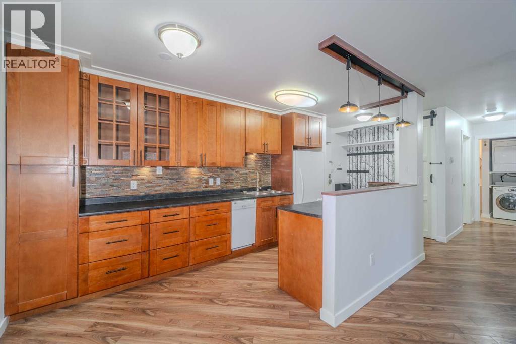 3303, 4001 C 49th Street NW, Calgary, Alberta