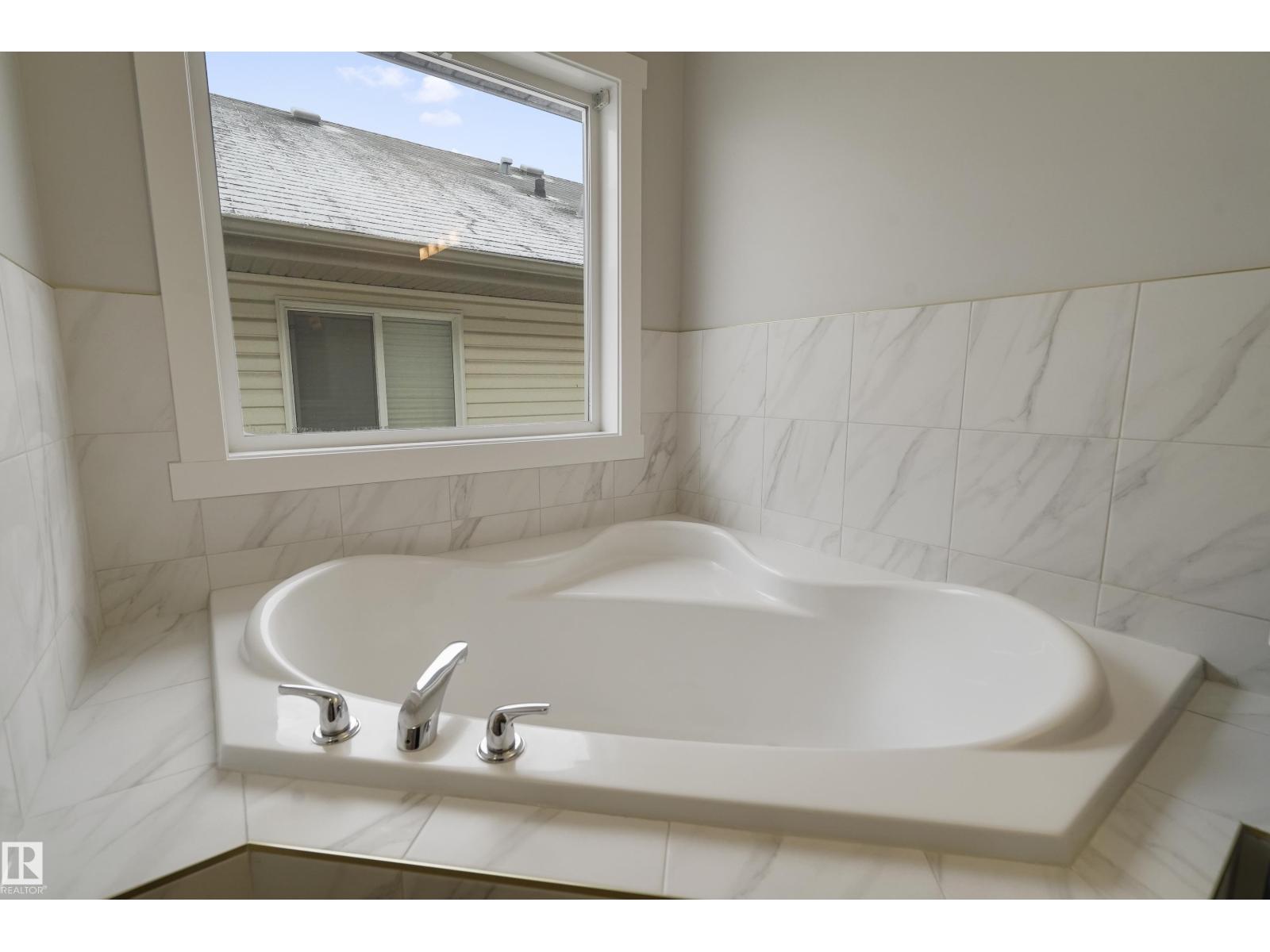 5911 7 Av Sw, Edmonton, Alberta  T6X 0G5 - Photo 35 - E4475932