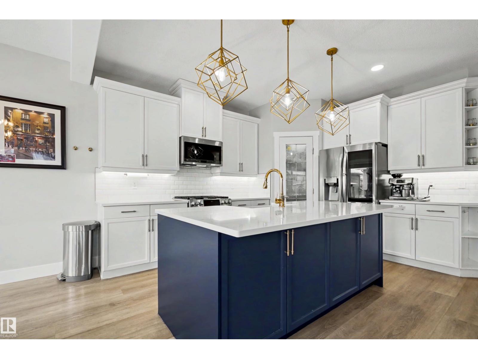 5911 7 Av Sw, Edmonton, Alberta  T6X 0G5 - Photo 5 - E4475932