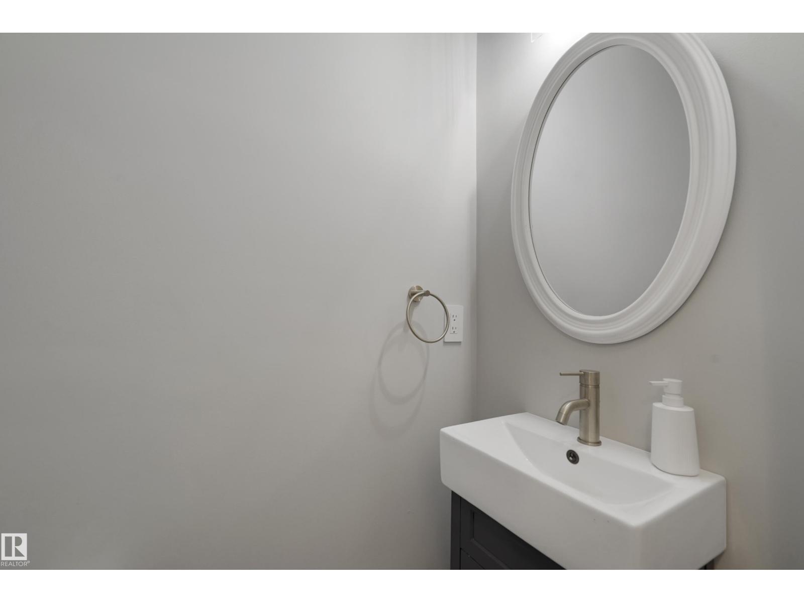 5911 7 Av Sw, Edmonton, Alberta  T6X 0G5 - Photo 20 - E4475932