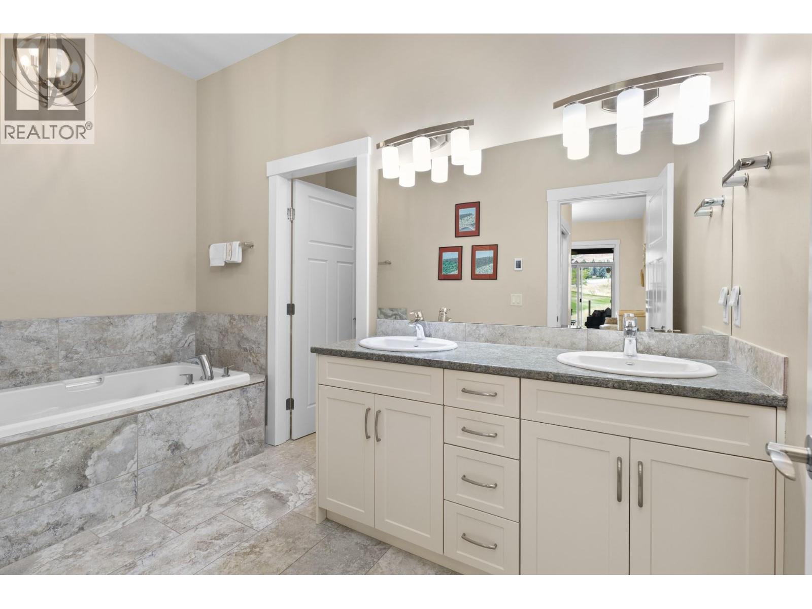 1836 Tower Ranch Boulevard Unit# 37, Kelowna, British Columbia  V1P 1S8 - Photo 26 - 10377631