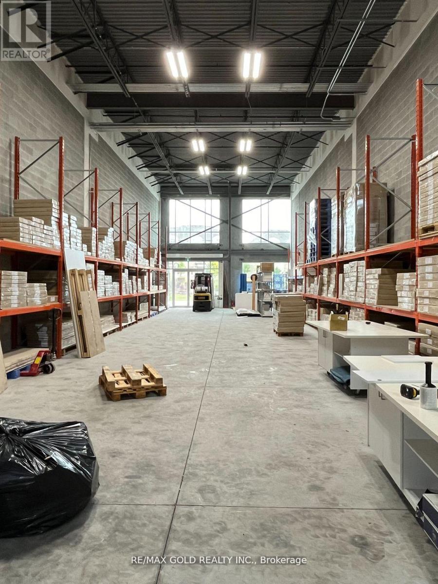 8 - 10950 Woodbine Avenue, Markham, Ontario  L6C 3L4 - Photo 2 - N12850176