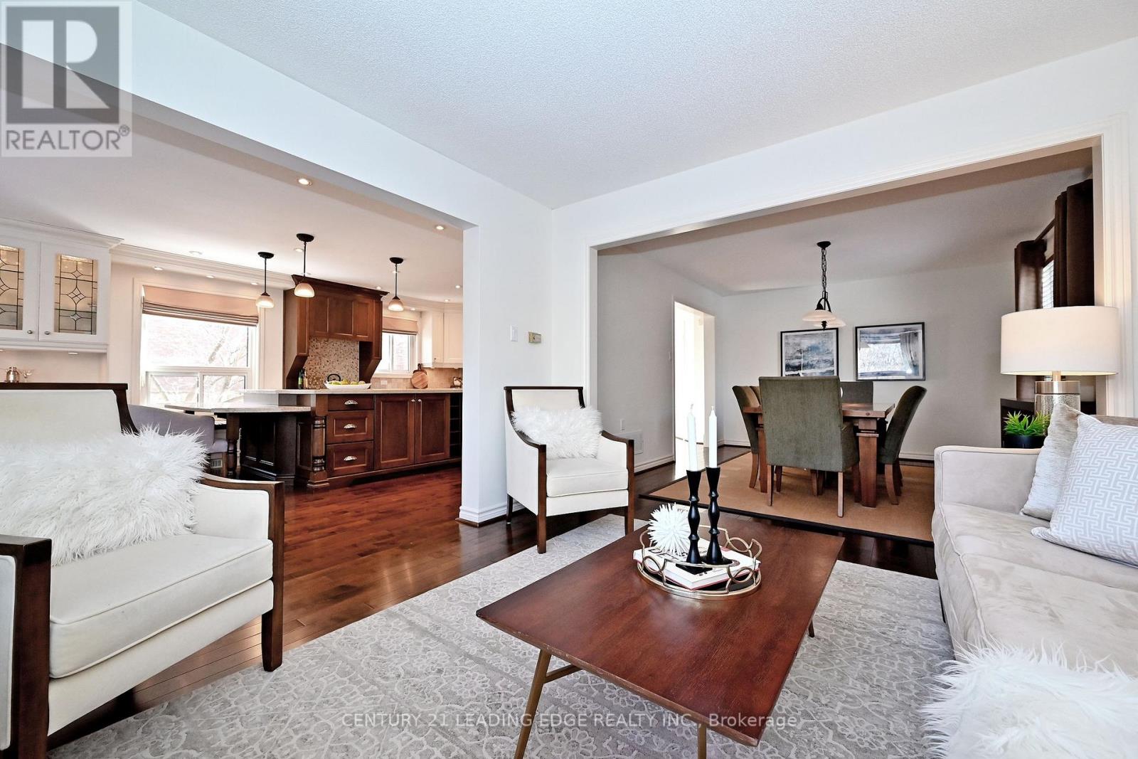 34 Pandora Court, Richmond Hill, Ontario  L4S 1J4 - Photo 12 - N12850254