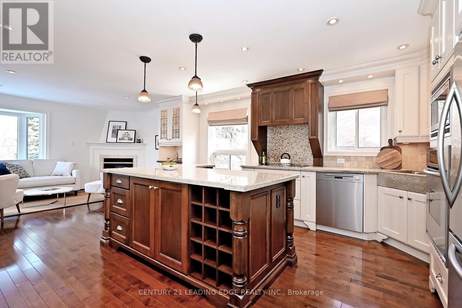 34 Pandora Court, Richmond Hill, Ontario  L4S 1J4 - Photo 16 - N12850254