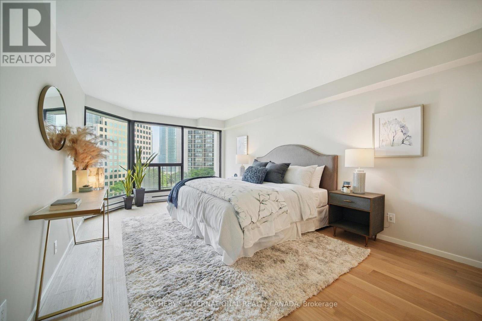 1110 - 65 Harbour Square, Toronto, Ontario  M5J 2L4 - Photo 15 - C12667984