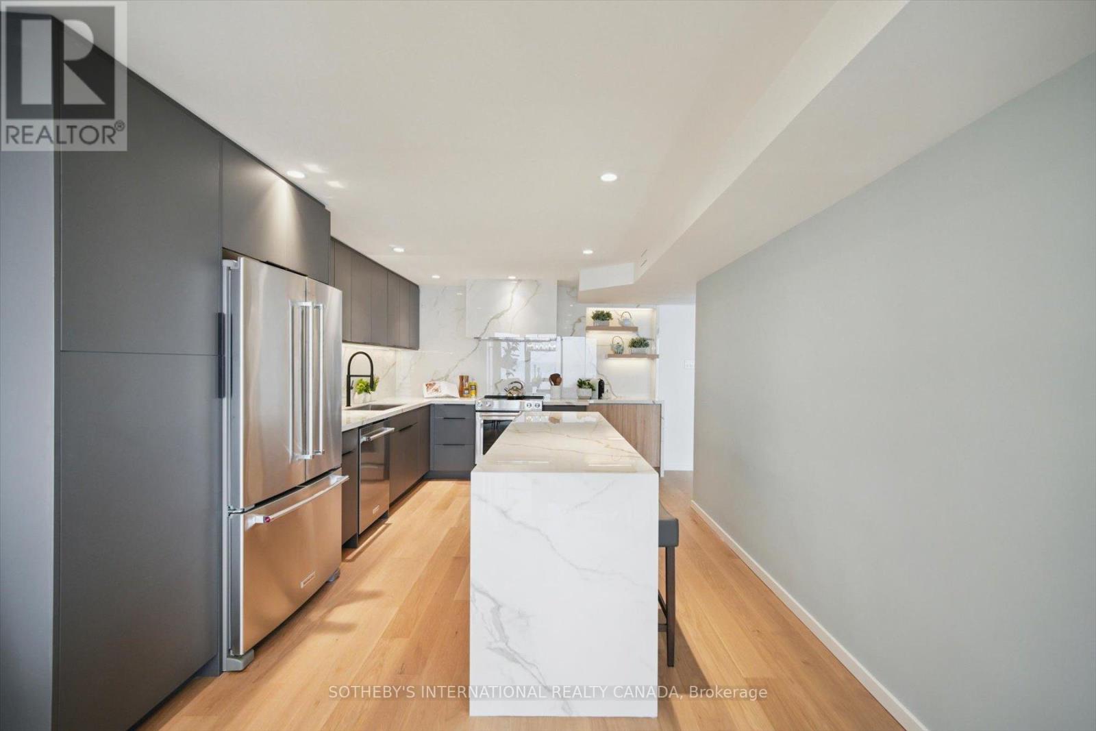 1110 - 65 Harbour Square, Toronto, Ontario  M5J 2L4 - Photo 12 - C12667984