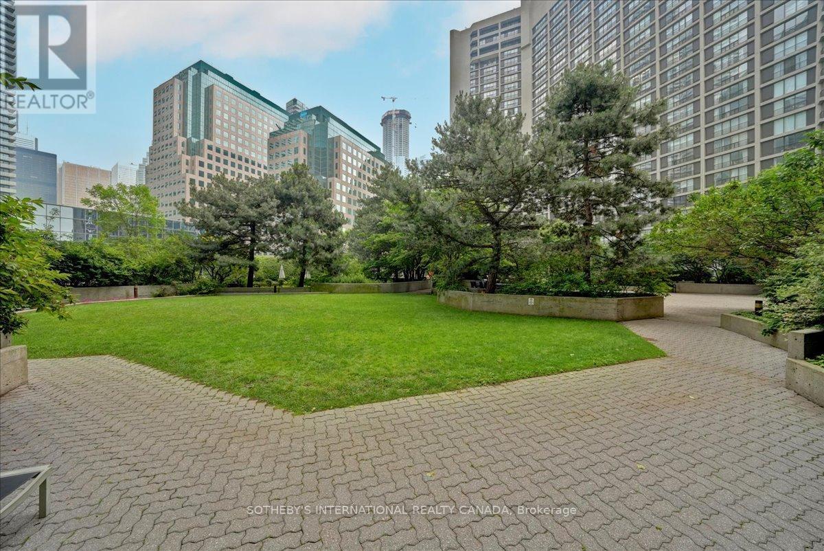 1110 - 65 Harbour Square, Toronto, Ontario  M5J 2L4 - Photo 36 - C12667984