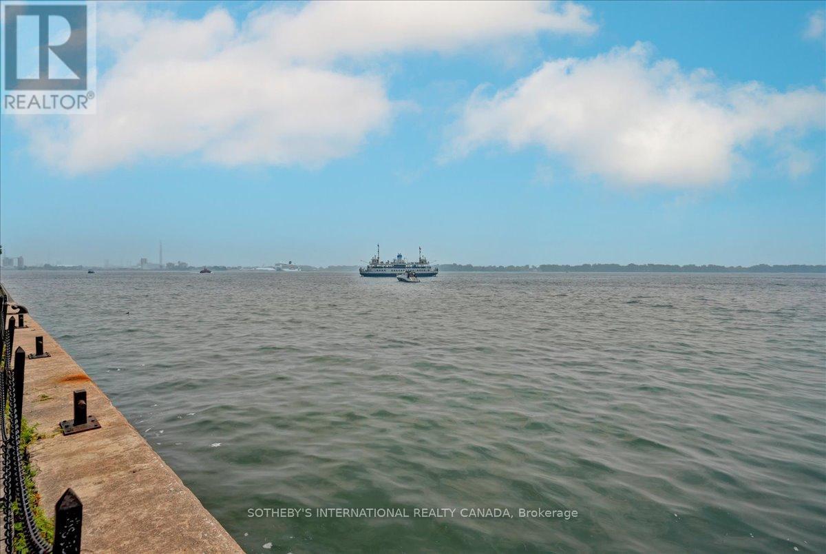 1110 - 65 Harbour Square, Toronto, Ontario  M5J 2L4 - Photo 38 - C12667984