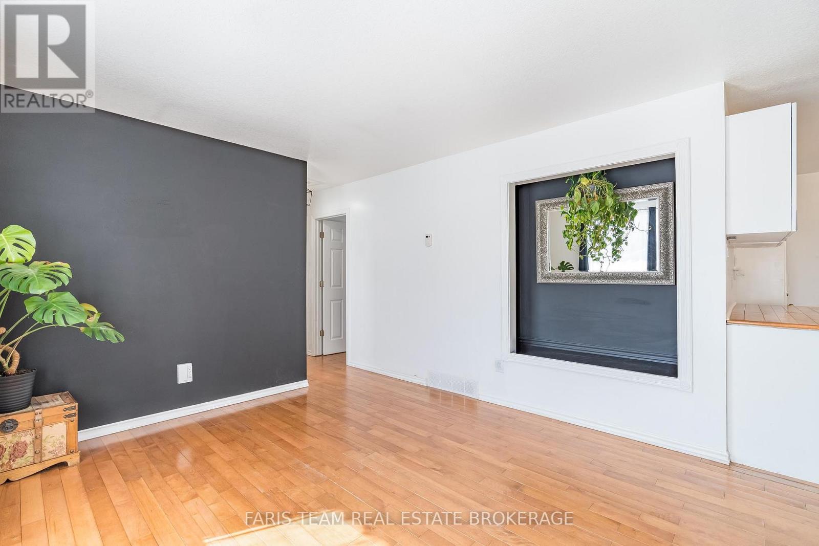 510 Mary Street, Tay, Ontario  L0K 1R0 - Photo 17 - S12805044