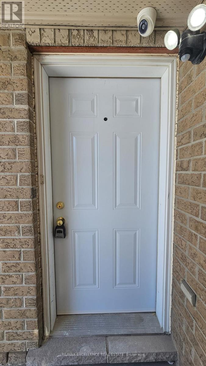 Lower - 325 Johnson Drive, Barrie, Ontario  L4M 7A2 - Photo 4 - S12830446