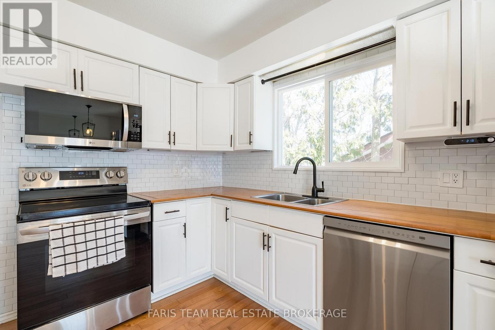 510 Mary Street, Tay, Ontario  L0K 1R0 - Photo 8 - S12805044