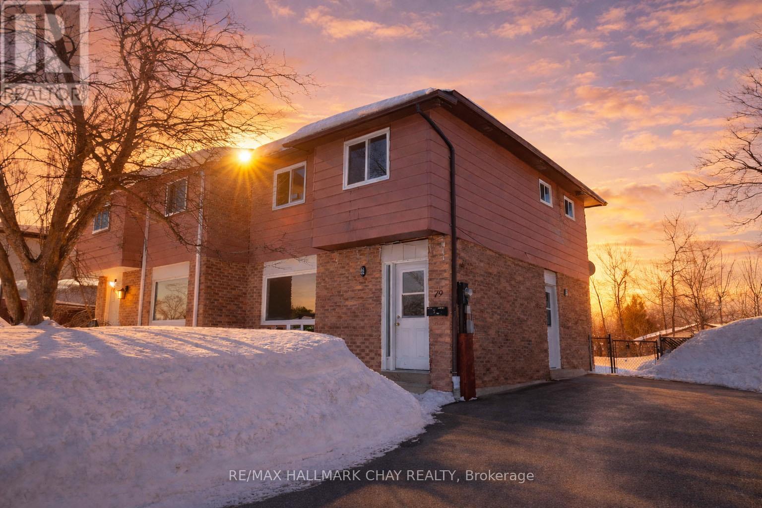 79 CHRISTIE CRESCENT, Barrie, Ontario