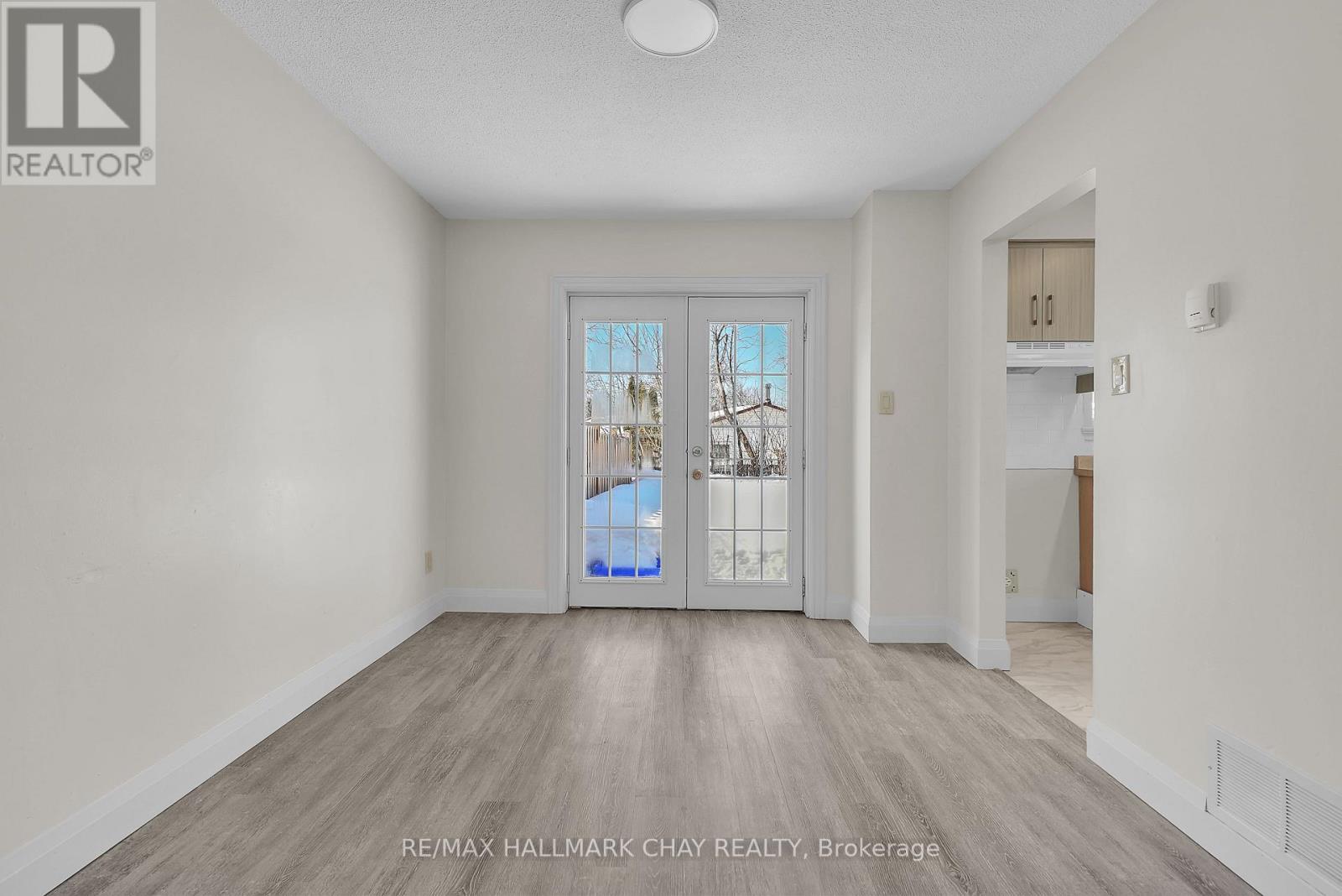 79 Christie Crescent, Barrie, Ontario  L4N 4V2 - Photo 10 - S12850178