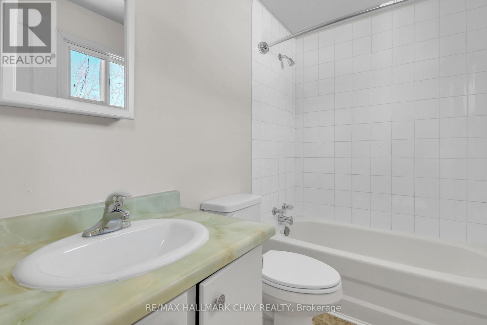 79 Christie Crescent, Barrie, Ontario  L4N 4V2 - Photo 14 - S12850178