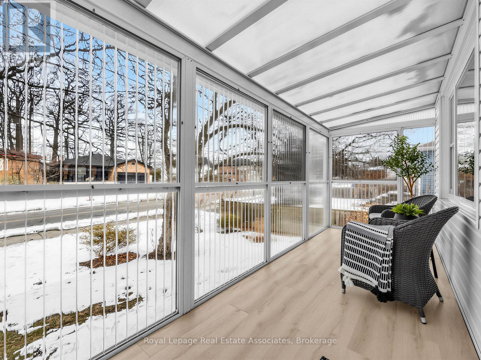 96 Angelene Street, Mississauga, Ontario  L5G 1X2 - Photo 2 - W12849254