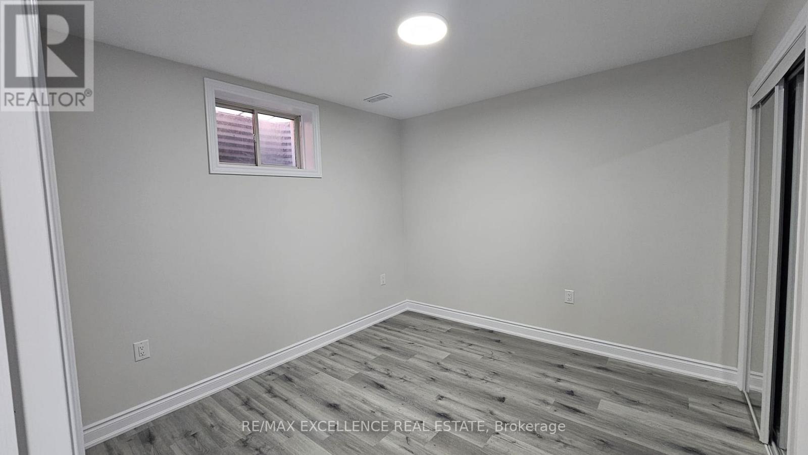 Lower - 325 Johnson Drive, Barrie, Ontario  L4M 7A2 - Photo 9 - S12830446