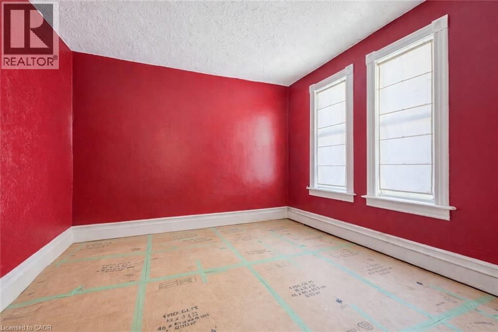 98 William Street W, Waterloo, Ontario  N2L 1J7 - Photo 19 - 40808967