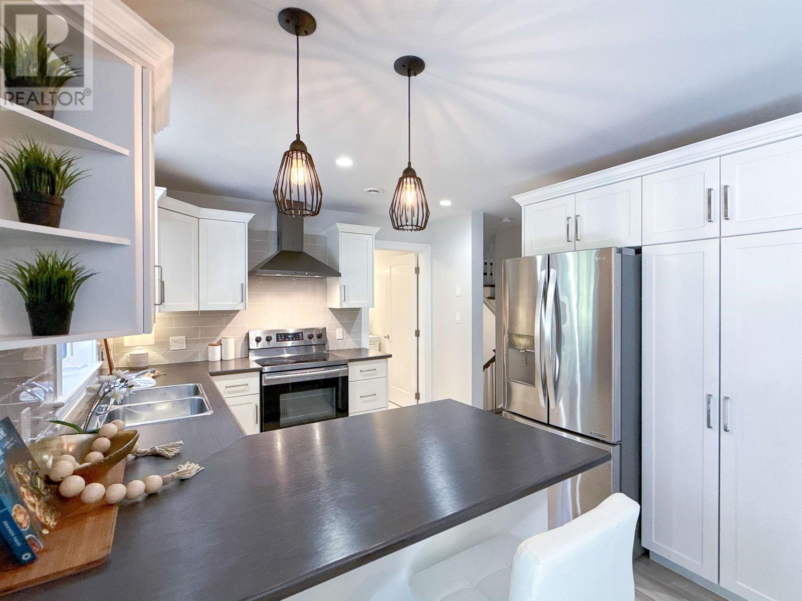 39 Atlantic Road, Charlottetown, Prince Edward Island  C1A 9P4 - Photo 11 - 202603923