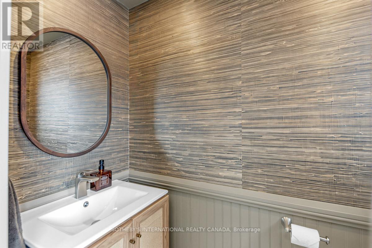 31 - 30 Heslop Road, Milton (Om Old Milton), Ontario  L9T 1B3 - Photo 5 - W12850250